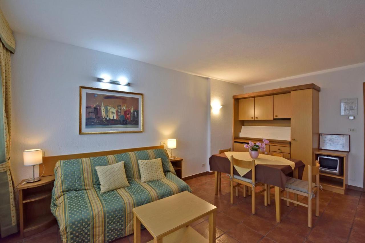 La Roche Hotel Appartments Аоста Екстериор снимка
