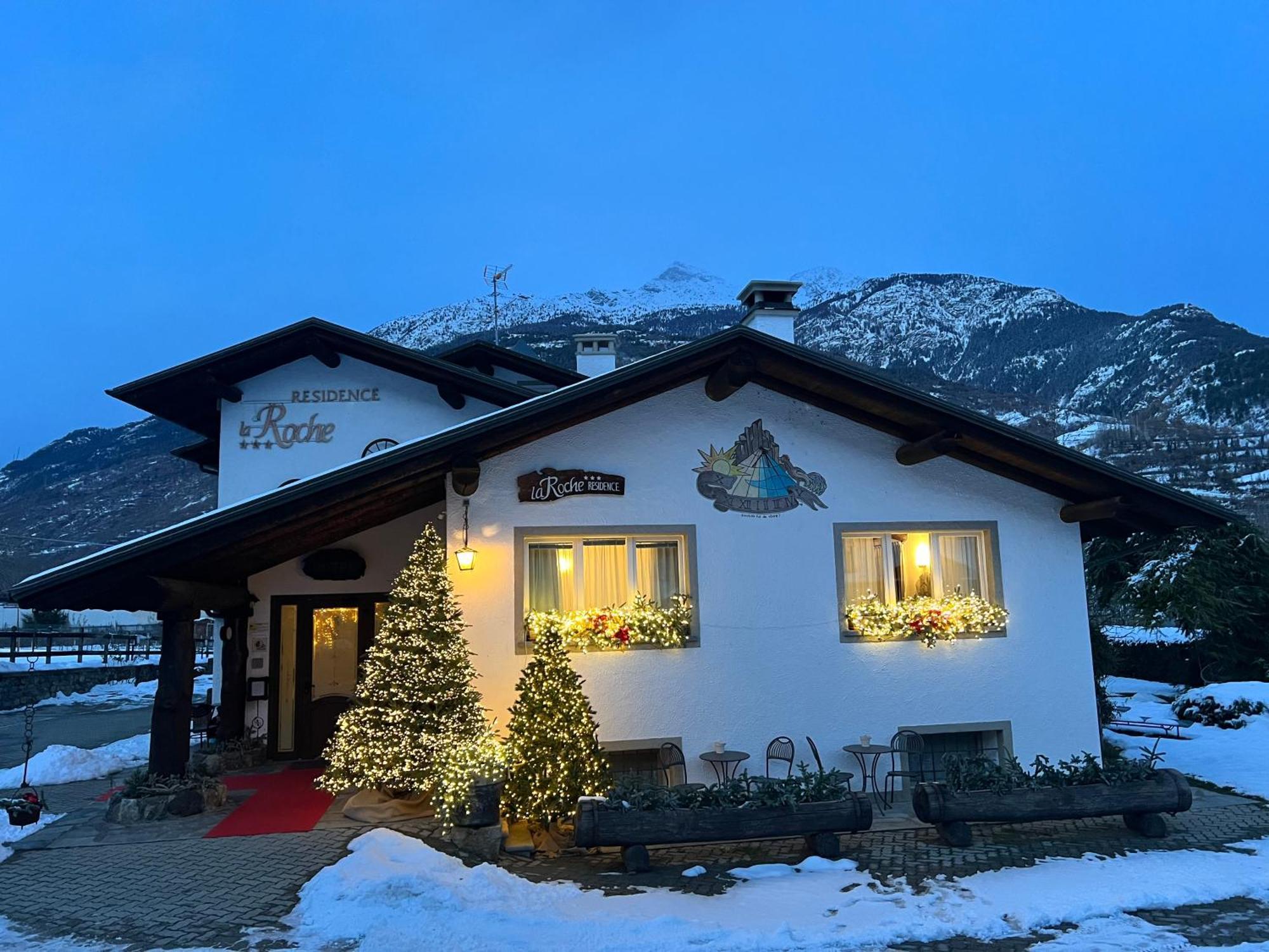 La Roche Hotel Appartments Аоста Екстериор снимка